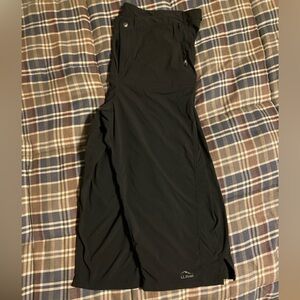 LL Bean cycling capris with removable padded shorts. Size Lg